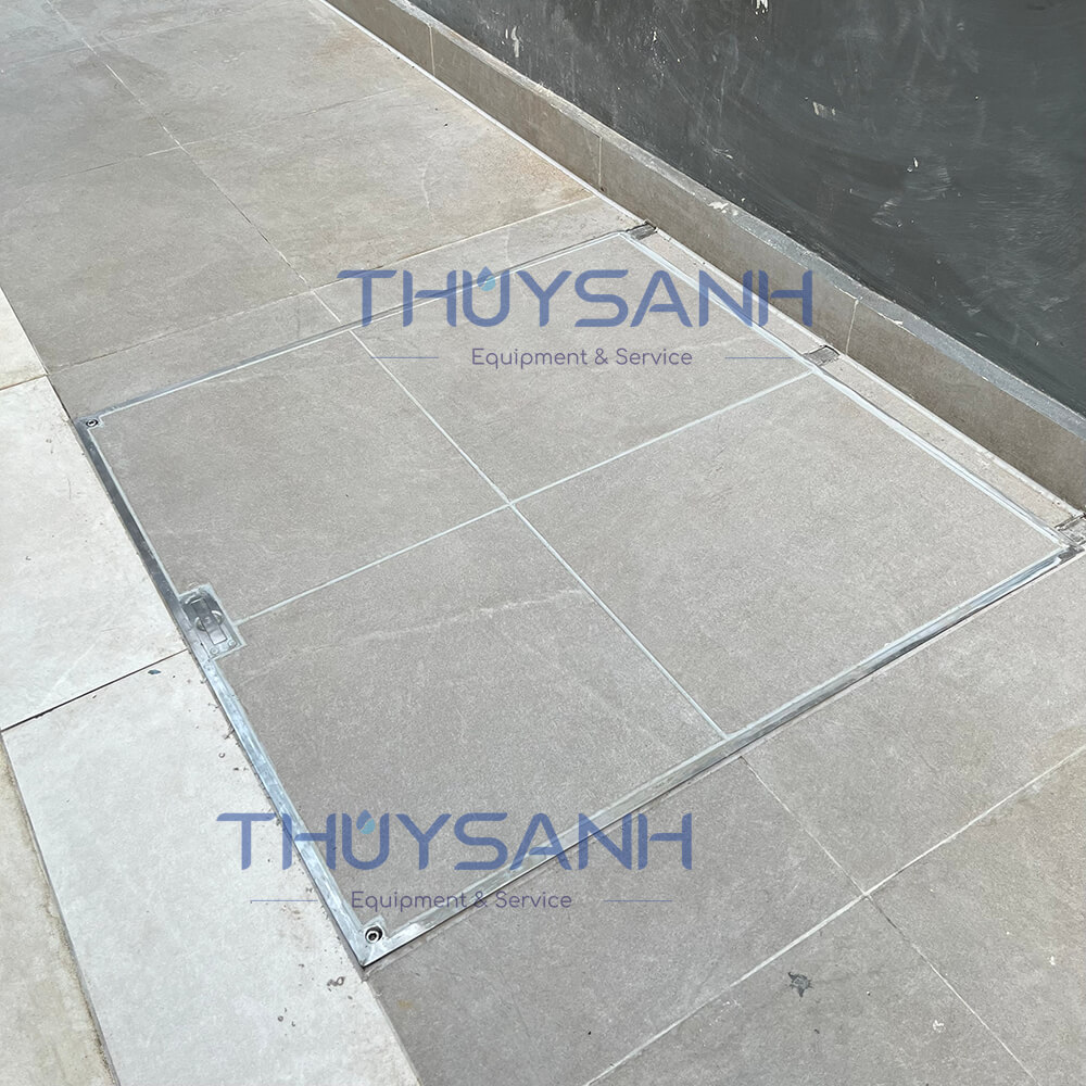 Nắp bể nước ngầm có tay nâng trợ lực